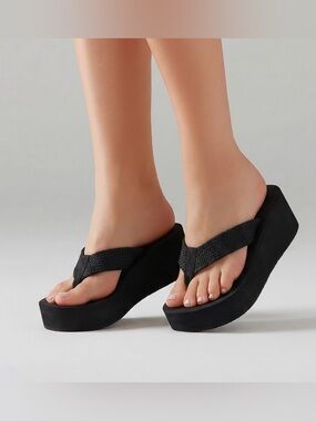 EVA Black Woven Platform Flip Flop Sandals - Women's